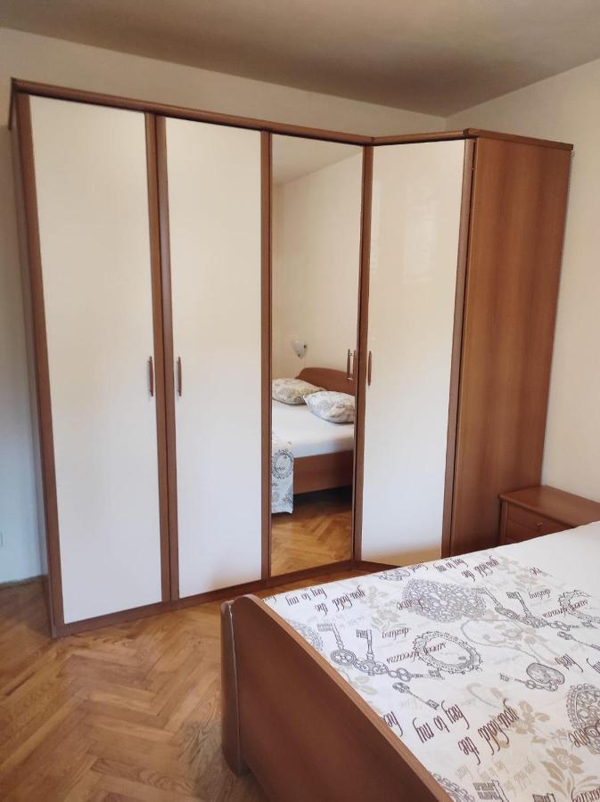 Apartment Mm Split Extérieur photo