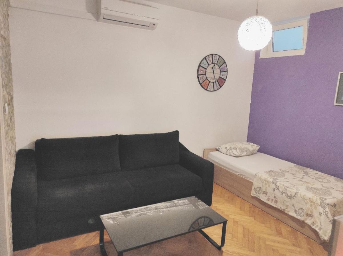 Apartment Mm Split Extérieur photo